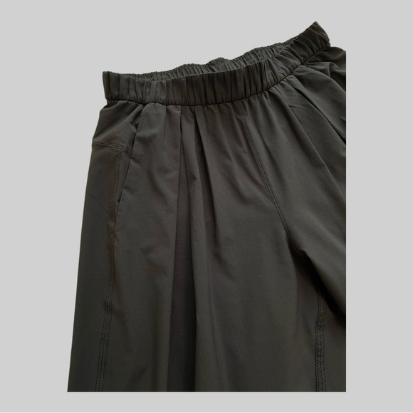 Lululemon Rollin' With My Omies Pant | Black | Size 8 - Picture 4 of 15